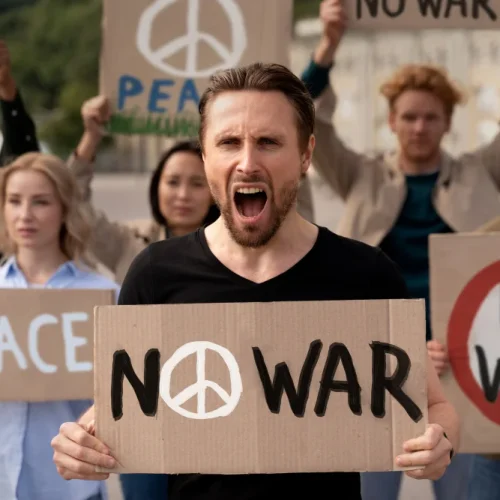 Fascisterne: Understanding the Rise, Influence, and Lessons of Fascism